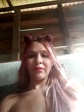 Snapshot of KeylacabreraC chatting on 6, 11, 2025 KeylacabreraC online show from 6, 11, 2025