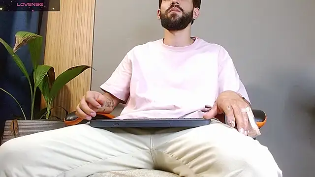 Mr WhiteCock online show from 31, 10, 2025