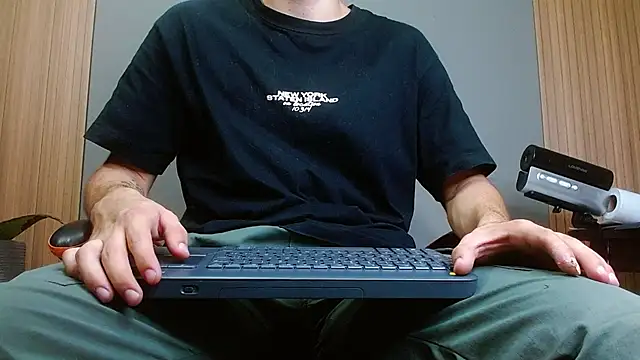 Mr WhiteCock online show from 8, 11, 2025