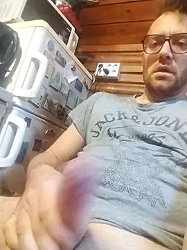 tomee83 online show from 9, 10, 2025