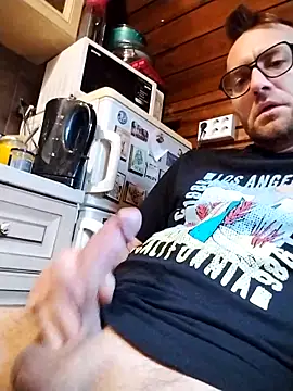 tomee83 online show from 14, 11, 2025