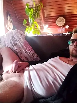 tomee83 online show from 11, 10, 2025