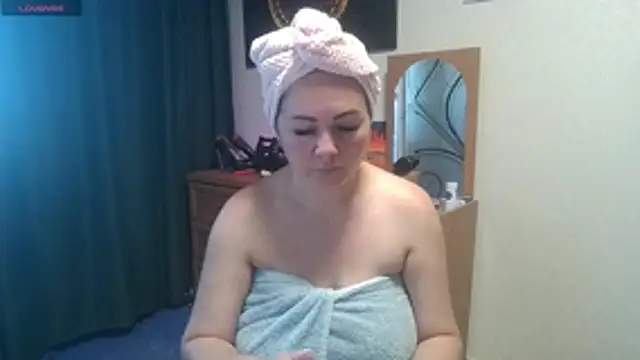 Snapshot of JuliaMorganss chatting on 12, 7, 2026 JuliaMorganss online show from 12, 7, 2026