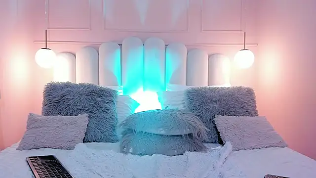 Snapshot of sarah_salis_ chatting on 6, 11, 2025 sarah salis online show from 6, 11, 2025