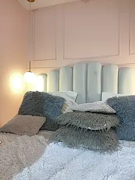 Snapshot of sarah_salis_ chatting on 11, 11, 2025 sarah salis online show from 11, 11, 2025