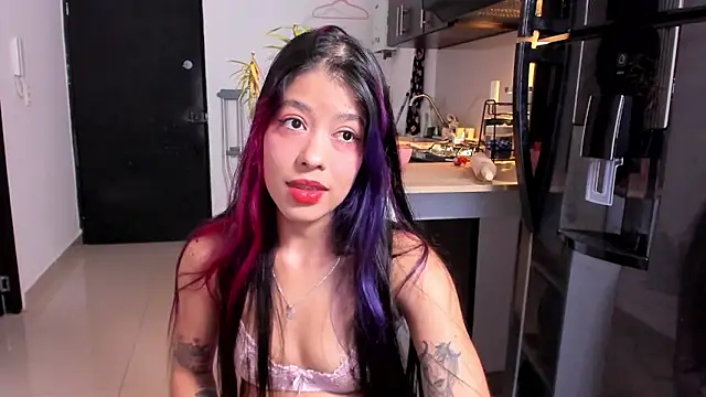 Snapshot of analia_collins chatting on 25, 6, 2026 analia collins online show from 25, 6, 2026
