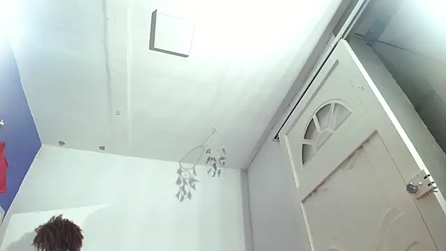 Squirter pussybomb online show from 25, 11, 2025