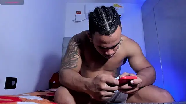 Snapshot of juande_24 chatting on 18, 11, 2025 juande 24 online show from 18, 11, 2025