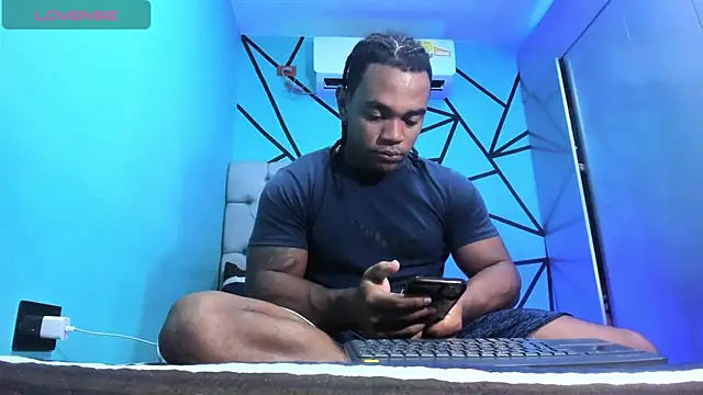 Snapshot of juande_24 chatting on 4, 6, 2026 juande 24 online show from 4, 6, 2026