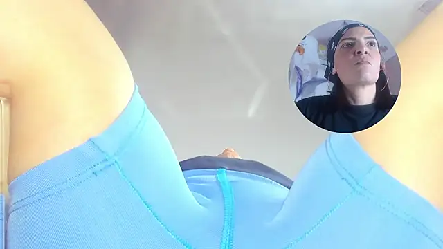 Snapshot of KatteMoss chatting on 22, 10, 2025 KatteMoss online show from 22, 10, 2025