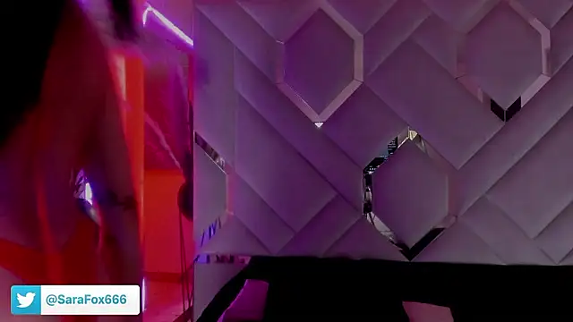 Sara Foxx1 online show from 14, 1, 2026