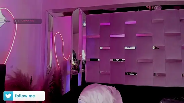 Snapshot of Sara_Foxx1 chatting on 5, 6, 2026 Sara Foxx1 online show from 5, 6, 2026