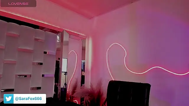 Sara Foxx1 online show from 12, 4, 2026