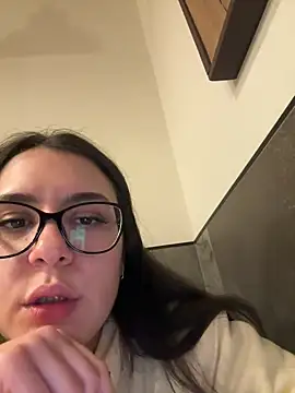 Snapshot of Its_Jade chatting on 4, 2, 2025 Its Jade online show from 4, 2, 2025