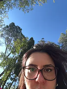 Its Jade online show from 11, 4, 2026