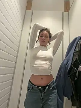 nicole111 online show from 24, 4, 2026