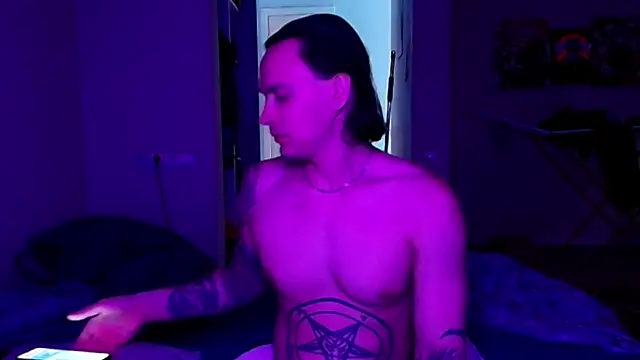 Snapshot of baphomet_from_ice chatting on 12, 7, 2026 baphomet from ice online show from 12, 7, 2026