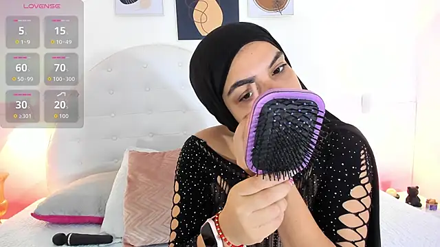 Umarani  online show from 8, 11, 2025