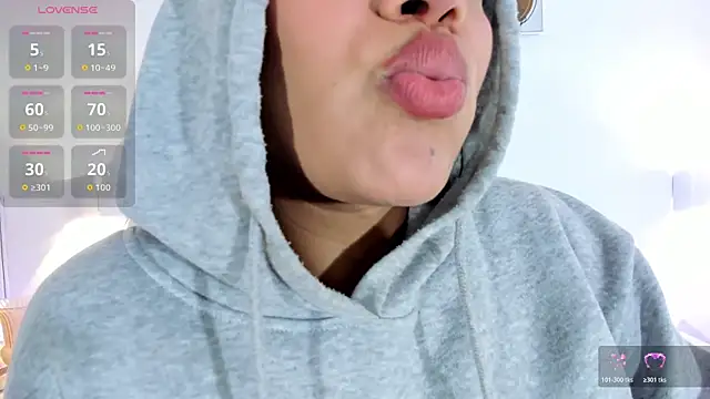 Umarani  online show from 28, 11, 2025