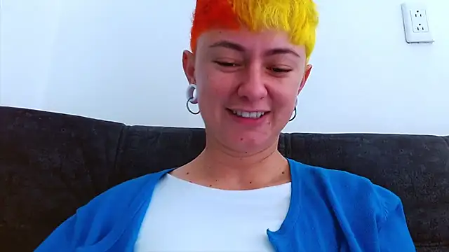 tomboyblue online show from 20, 12, 2025