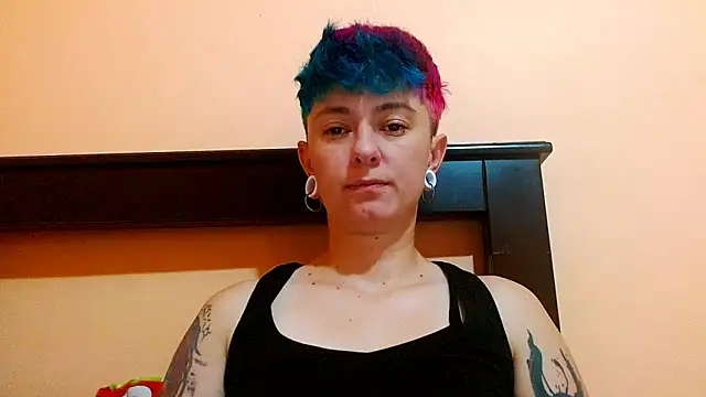 Snapshot of tomboyblue chatting on 16, 6, 2026 tomboyblue online show from 16, 6, 2026