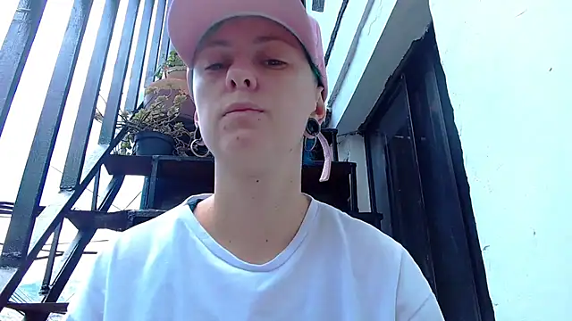 tomboyblue online show from 12, 4, 2026