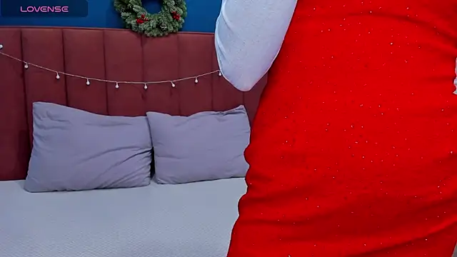 Snapshot of VanillaKelly chatting on 27, 12, 2024 VanillaKelly online show from 27, 12, 2024