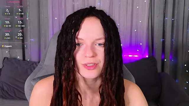 Snapshot of CoreyJane chatting on 28, 5, 2026 CoreyJane online show from 28, 5, 2026