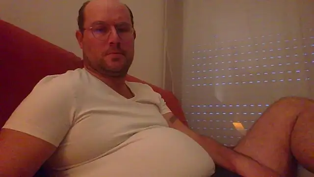 porompomperro online show from 4, 1, 2025