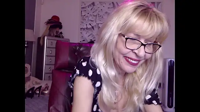 HornyMilf 555 online show from 12, 10, 2025