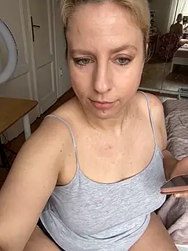 MariaValentine online show from 12, 2, 2026