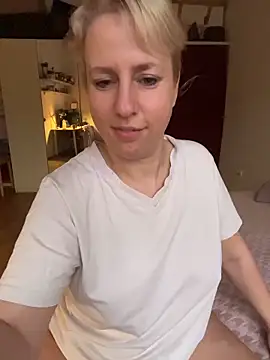 MariaValentine online show from 18, 12, 2025