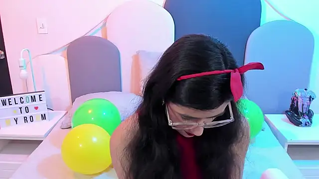 SophieGomez22 online show from 22, 2, 2025