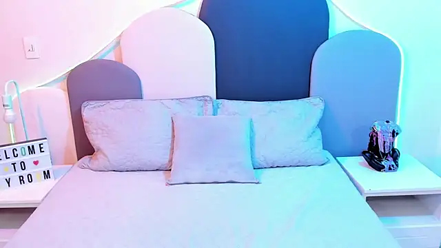 SophieGomez22 online show from 23, 2, 2025