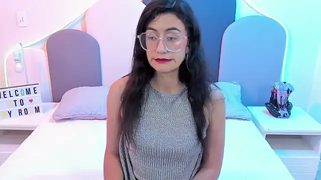 SophieGomez22 online show from 28, 2, 2025
