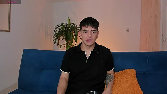 Ares Johnson online show from 8, 10, 2025