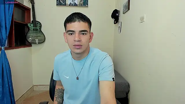 Ares Johnson online show from 1, 2, 2025