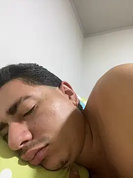 Snapshot of DanielGomez9 chatting on 9, 3, 2025 DanielGomez9 online show from 9, 3, 2025