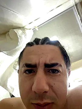 Snapshot of DanielGomez9 chatting on 18, 9, 2025 DanielGomez9 online show from 18, 9, 2025