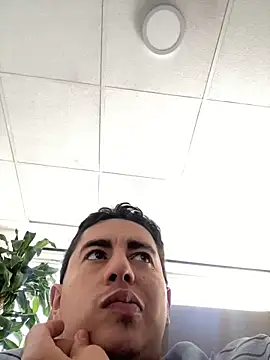 Snapshot of DanielGomez9 chatting on 14, 3, 2025 DanielGomez9 online show from 14, 3, 2025