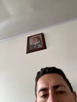 Snapshot of DanielGomez9 chatting on 9, 3, 2025 DanielGomez9 online show from 9, 3, 2025