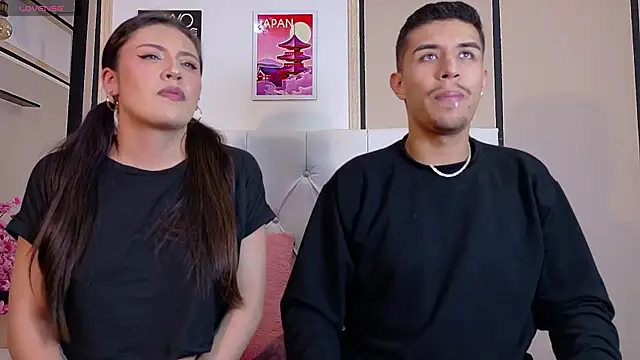 BradLovEmma  online show from 27, 11, 2025