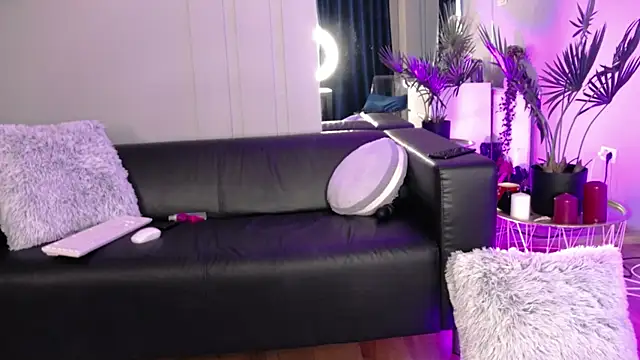 Snapshot of RosaCatalleya chatting on 19, 6, 2026 RosaCatalleya online show from 19, 6, 2026