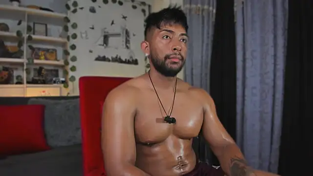 Snapshot of Couple_muscle1 chatting on 25, 11, 2025 Couple muscle1 online show from 25, 11, 2025