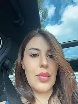 Eva Gonzalez online show from 18, 4, 2026