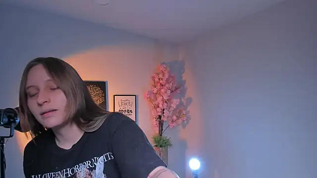 Snapshot of Siouxsie_cenobite chatting on 20, 6, 2026 Siouxsie cenobite online show from 20, 6, 2026