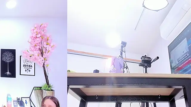 Snapshot of Siouxsie_cenobite chatting on 4, 11, 2025 Siouxsie cenobite online show from 4, 11, 2025