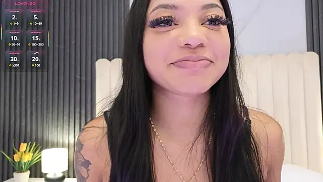 Madiee Rhea online show from 11, 4, 2026