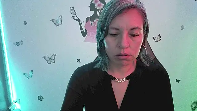 Lady breaks hearts online show from 27, 3, 2026