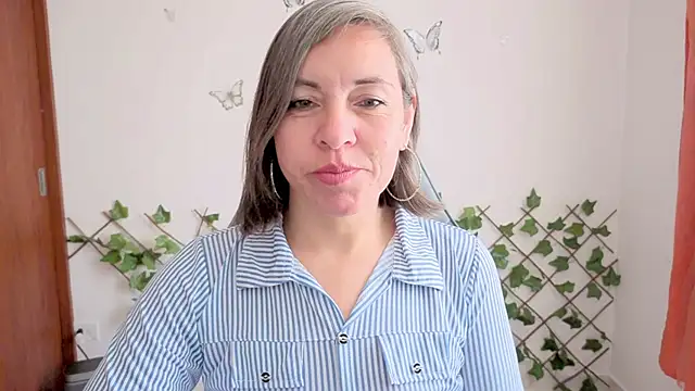 Lady breaks hearts online show from 9, 2, 2026